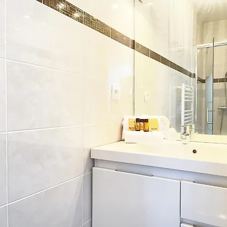 Tres Bel -residence Avec Piscine Sur Le Toit Et Vue Panoramique