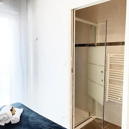 Tres Bel -residence Avec Piscine Sur Le Toit Et Vue Panoramique *