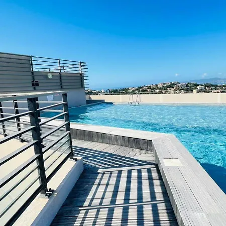 Tres Bel -residence Avec Piscine Sur Le Toit Et Vue Panoramique 公寓 Saint-Raphaël