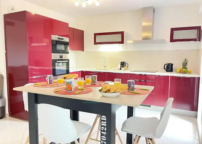 Tres Bel -residence Avec Piscine Sur Le Toit Et Vue Panoramique Appartement Saint-Raphaël